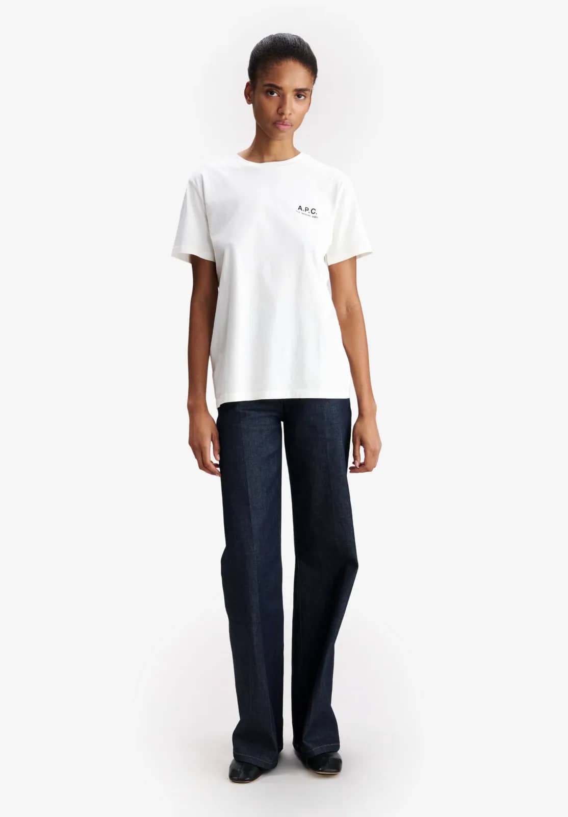 A.P.C. beyaz t-shirt, detay görünüm