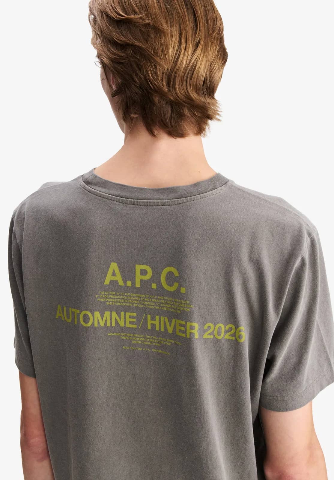 A.P.C. gri rugan t-shirt, detay görünüm