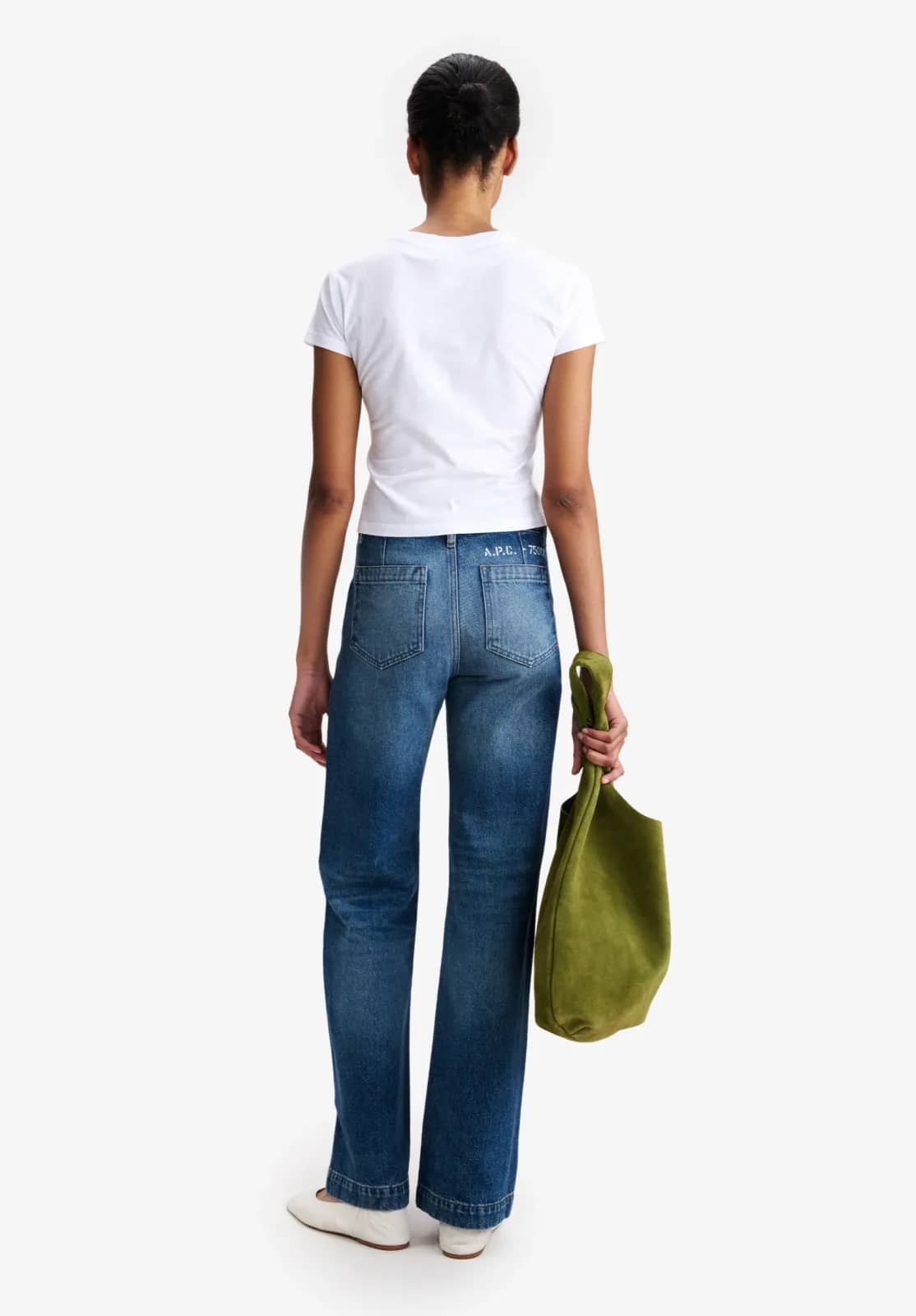 A.P.C. beyaz t-shirt, detay görünüm