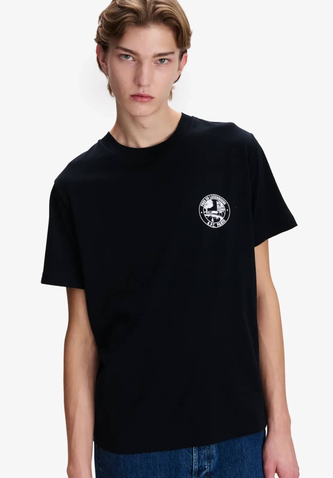 A.P.C. siyah t-shirt, detay görünüm