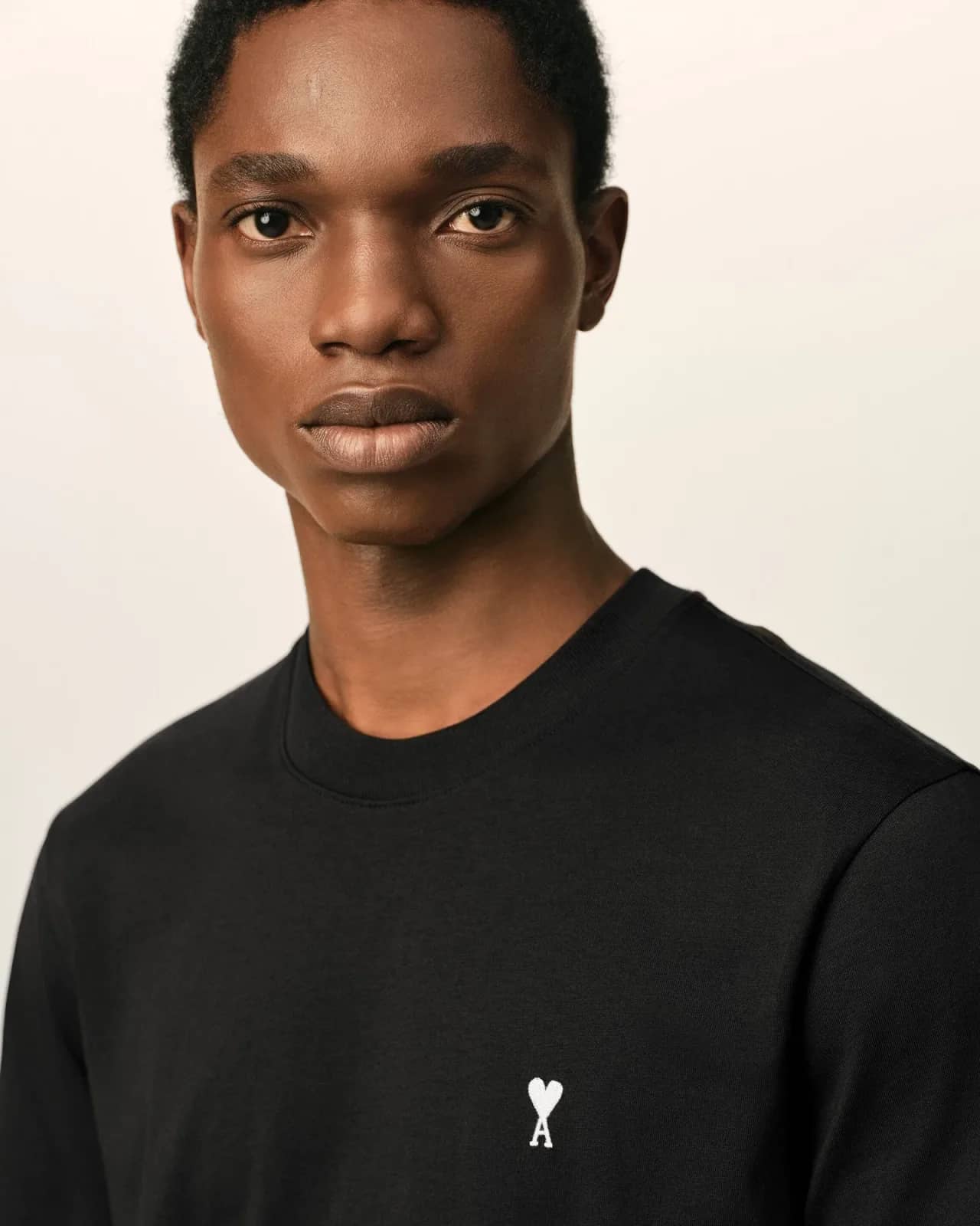Ami Paris siyah pamuk t-shirt, detay görünüm