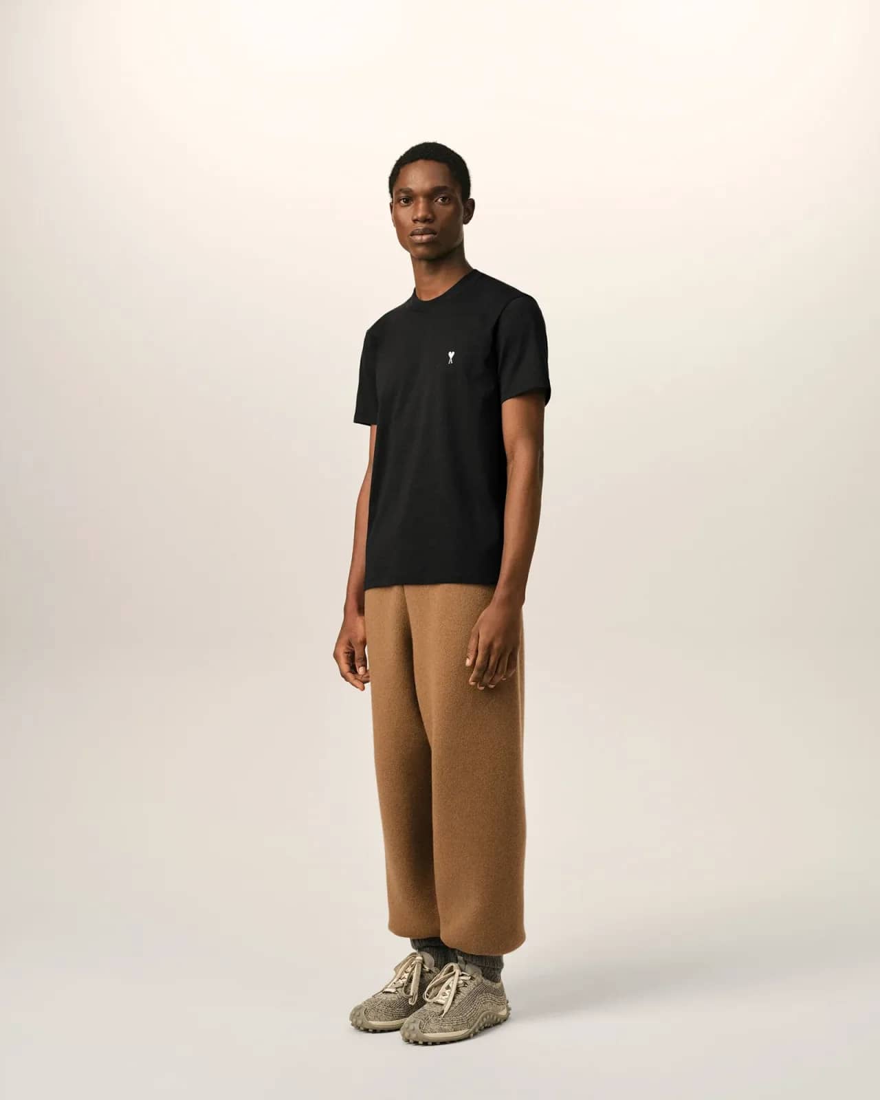 Ami Paris siyah pamuk t-shirt, detay görünüm