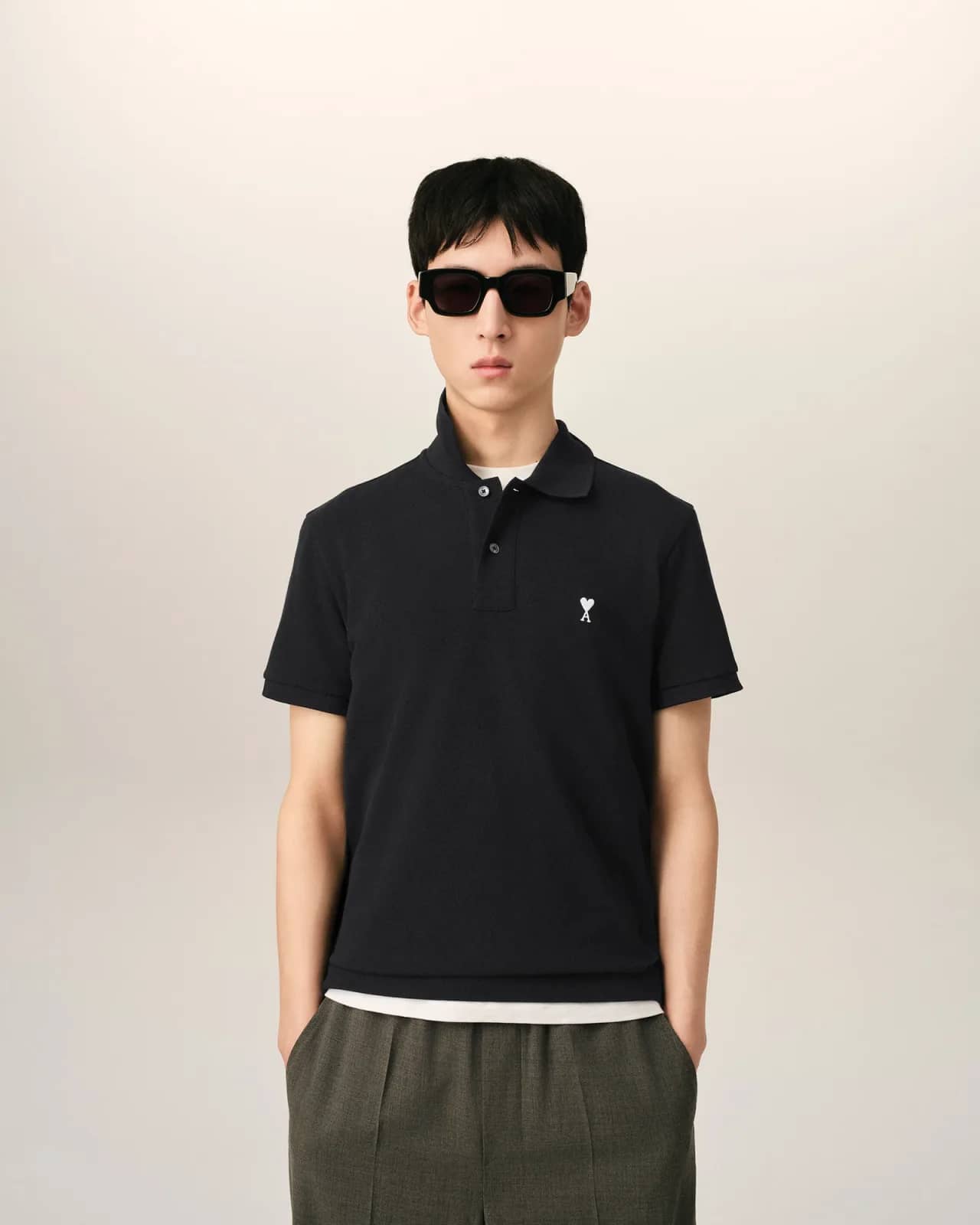 Ami Paris siyah pamuk polo yaka t-shirt, arkadan görünüm