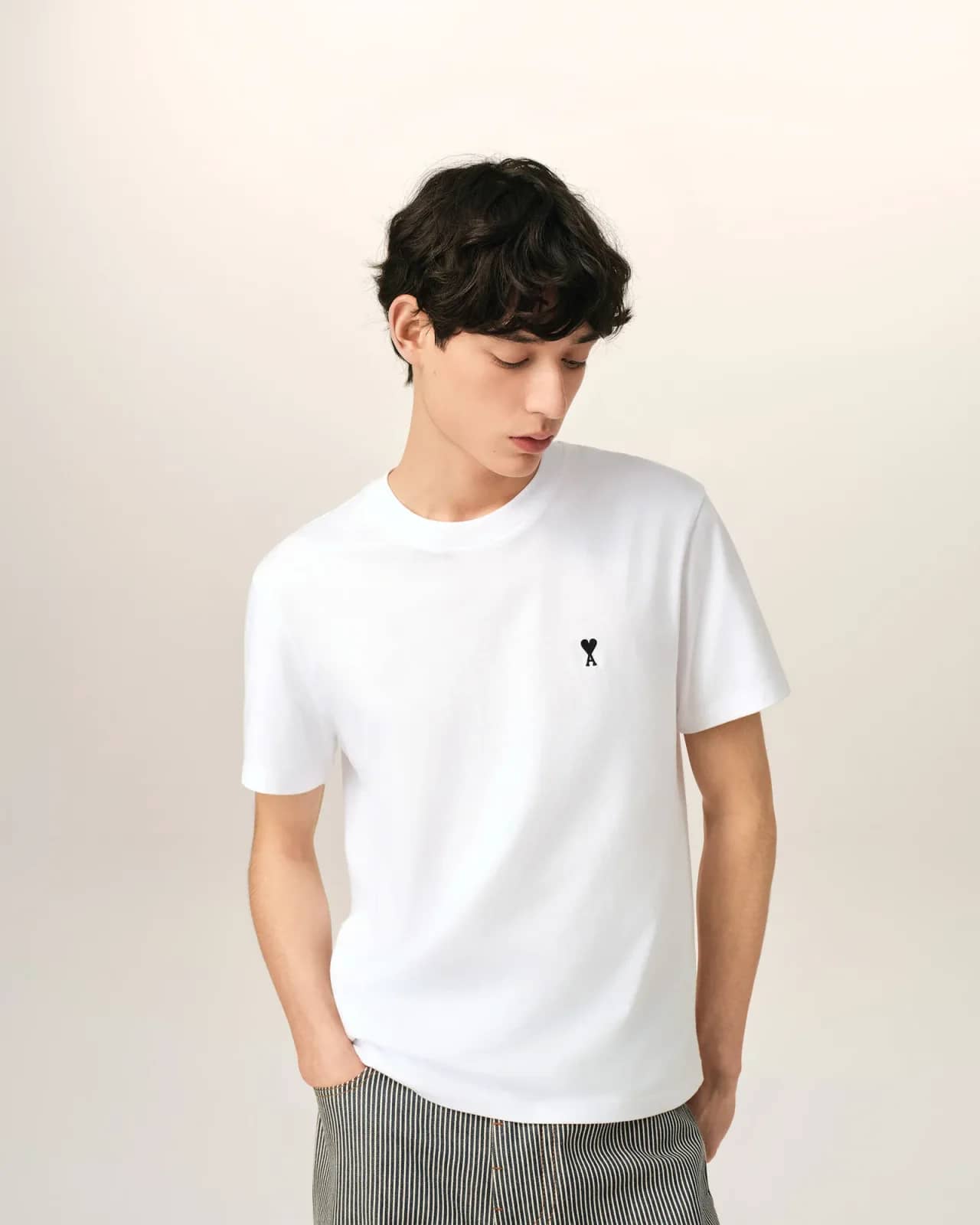 Ami Paris beyaz pamuk t-shirt, arkadan görünüm