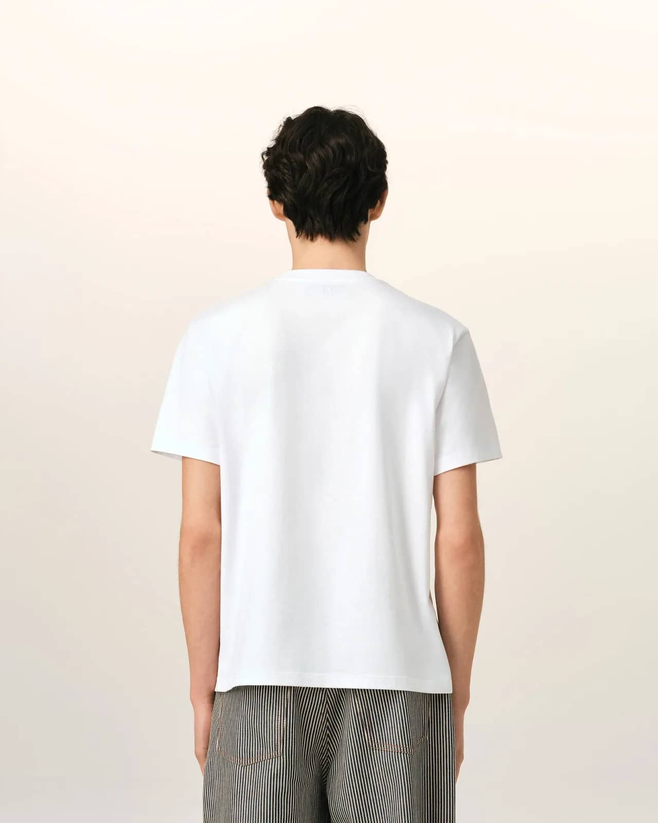 Ami Paris beyaz pamuk t-shirt, detay görünüm