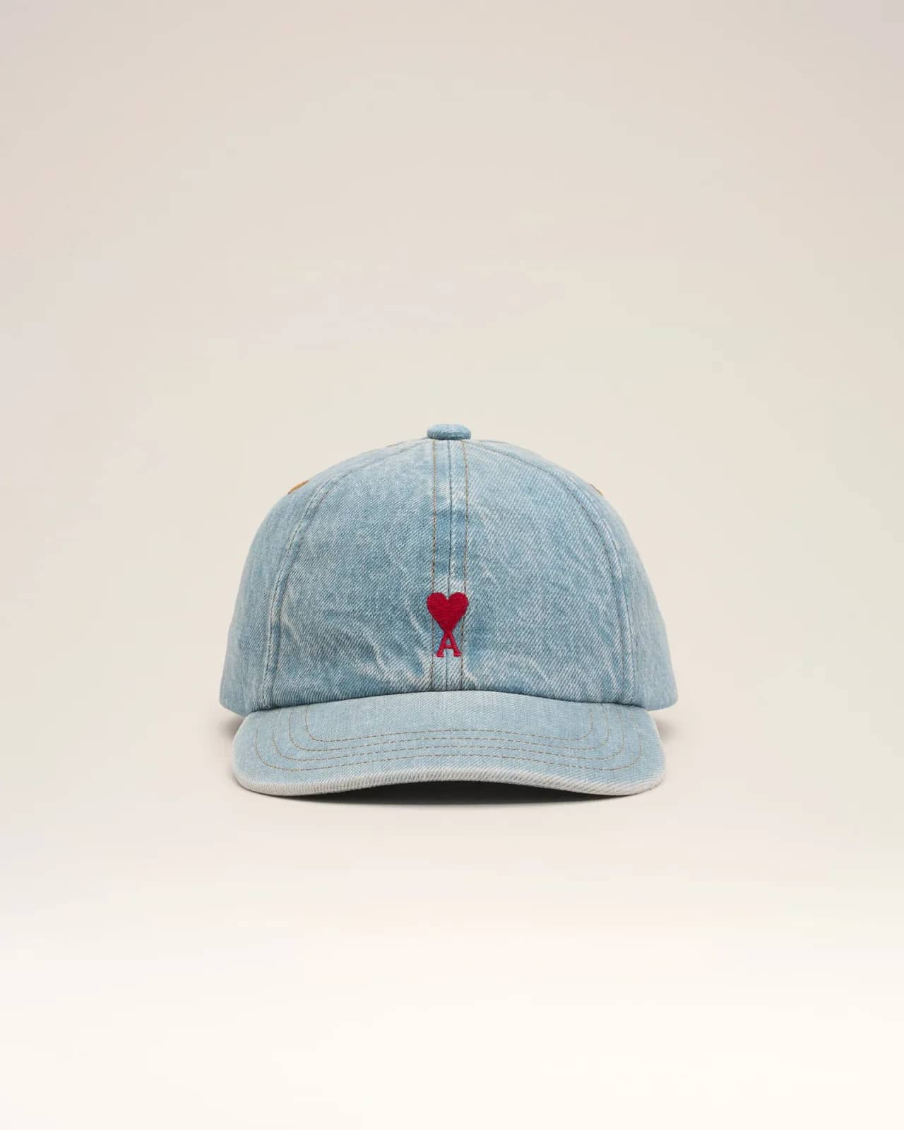 Ami Paris mavi denim şapka, detay görünüm