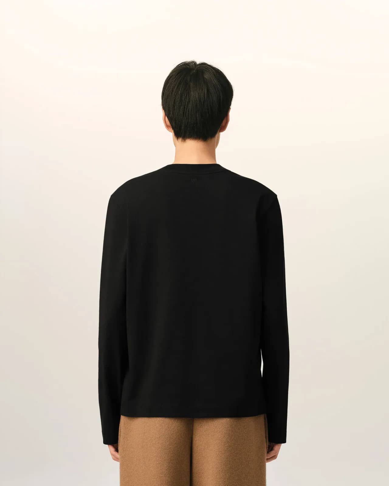 Ami Paris siyah pamuk t-shirt, detay görünüm
