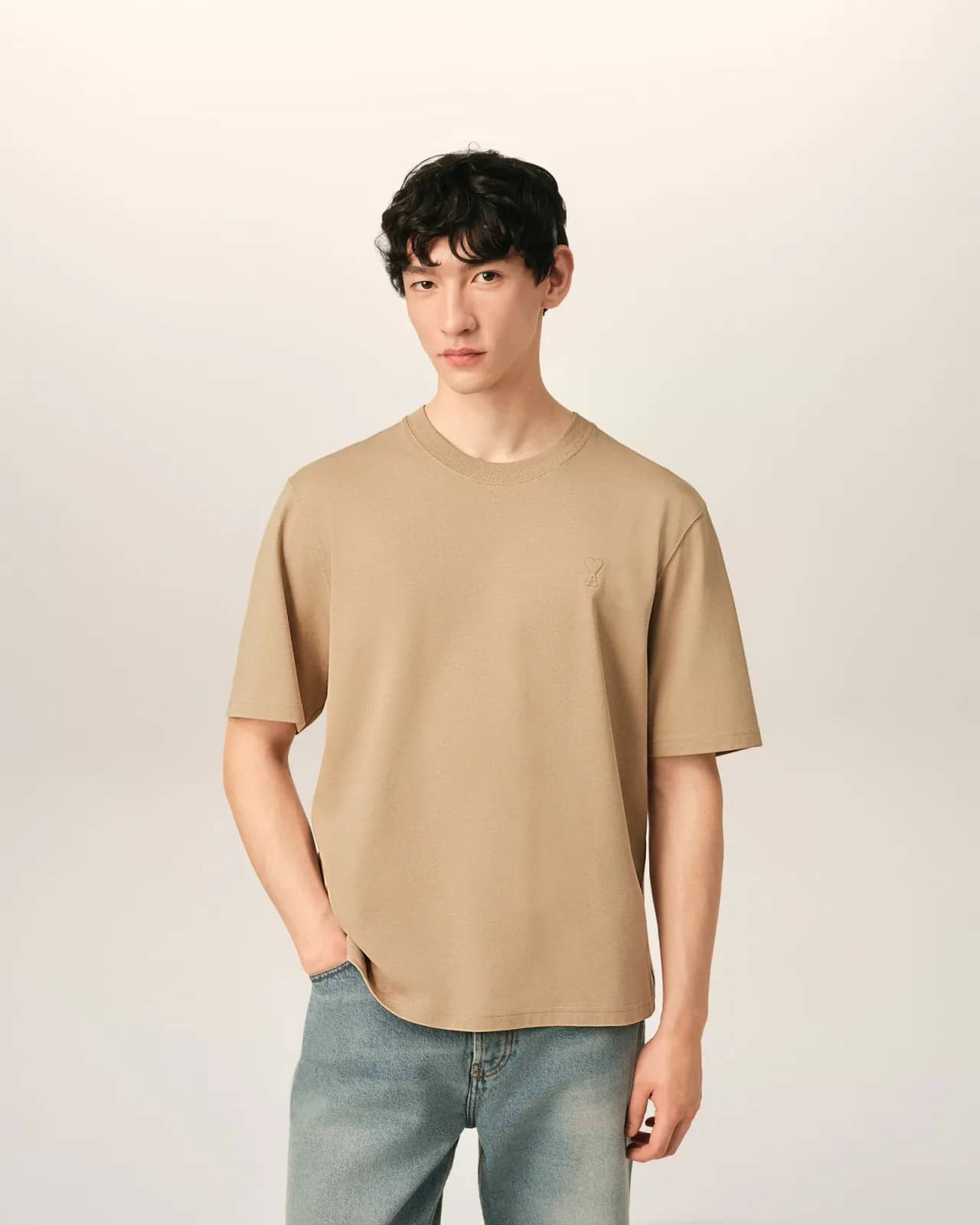Ami Paris bej pamuk t-shirt, arkadan görünüm