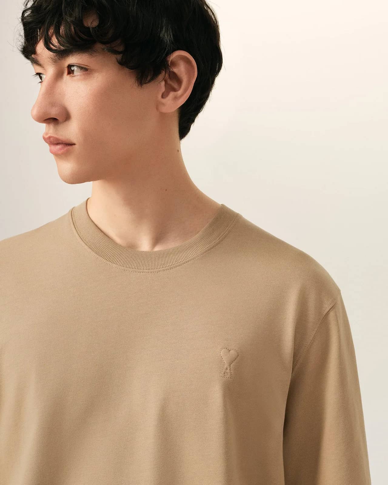 Ami Paris bej pamuk t-shirt, detay görünüm