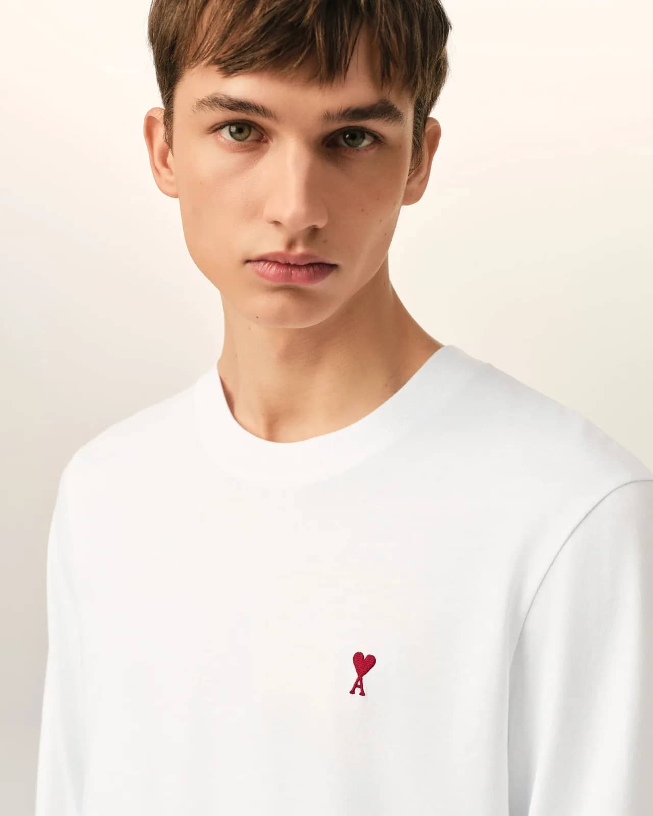Ami Paris beyaz pamuk t-shirt, detay görünüm