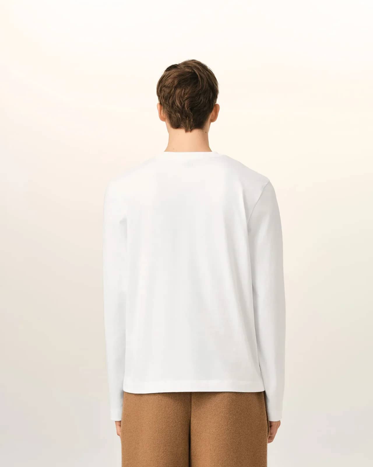 Ami Paris beyaz pamuk t-shirt, detay görünüm