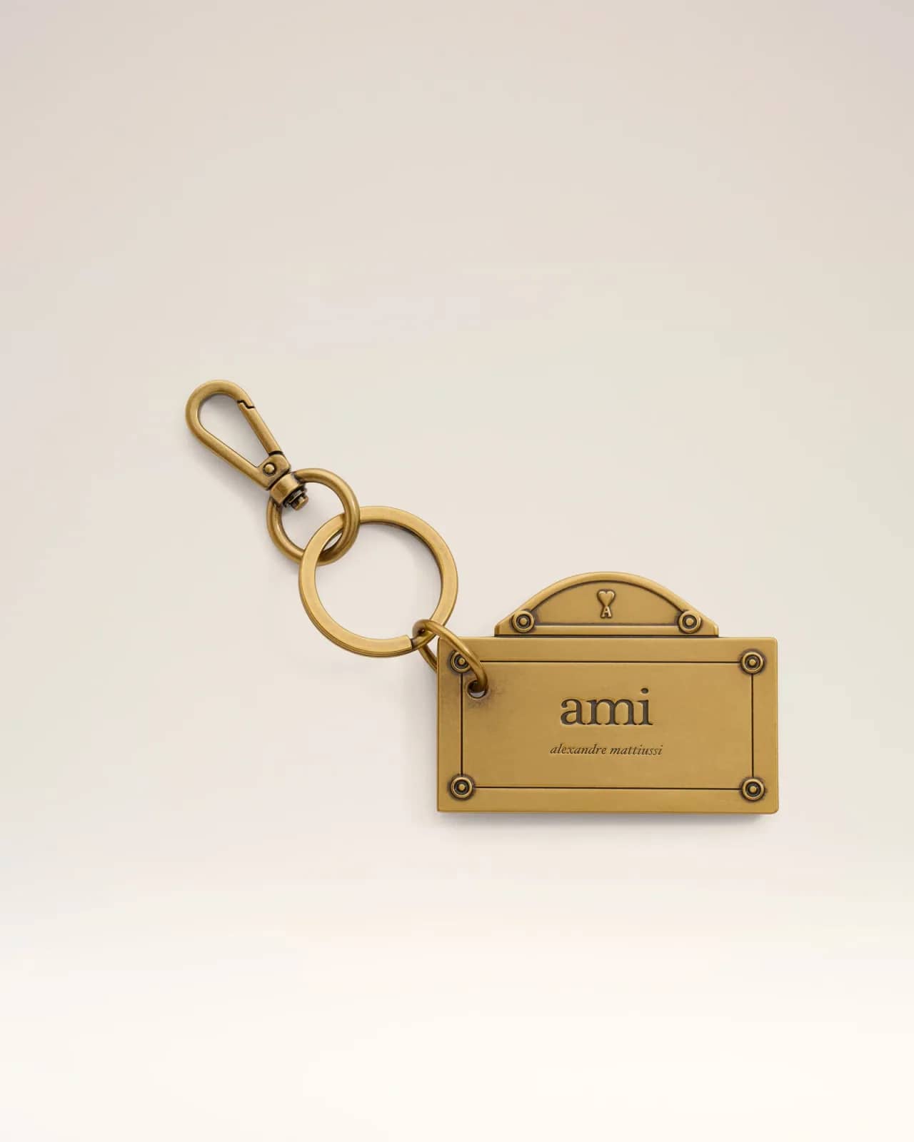 Ami Paris altın anahtarlık, genel görünüm