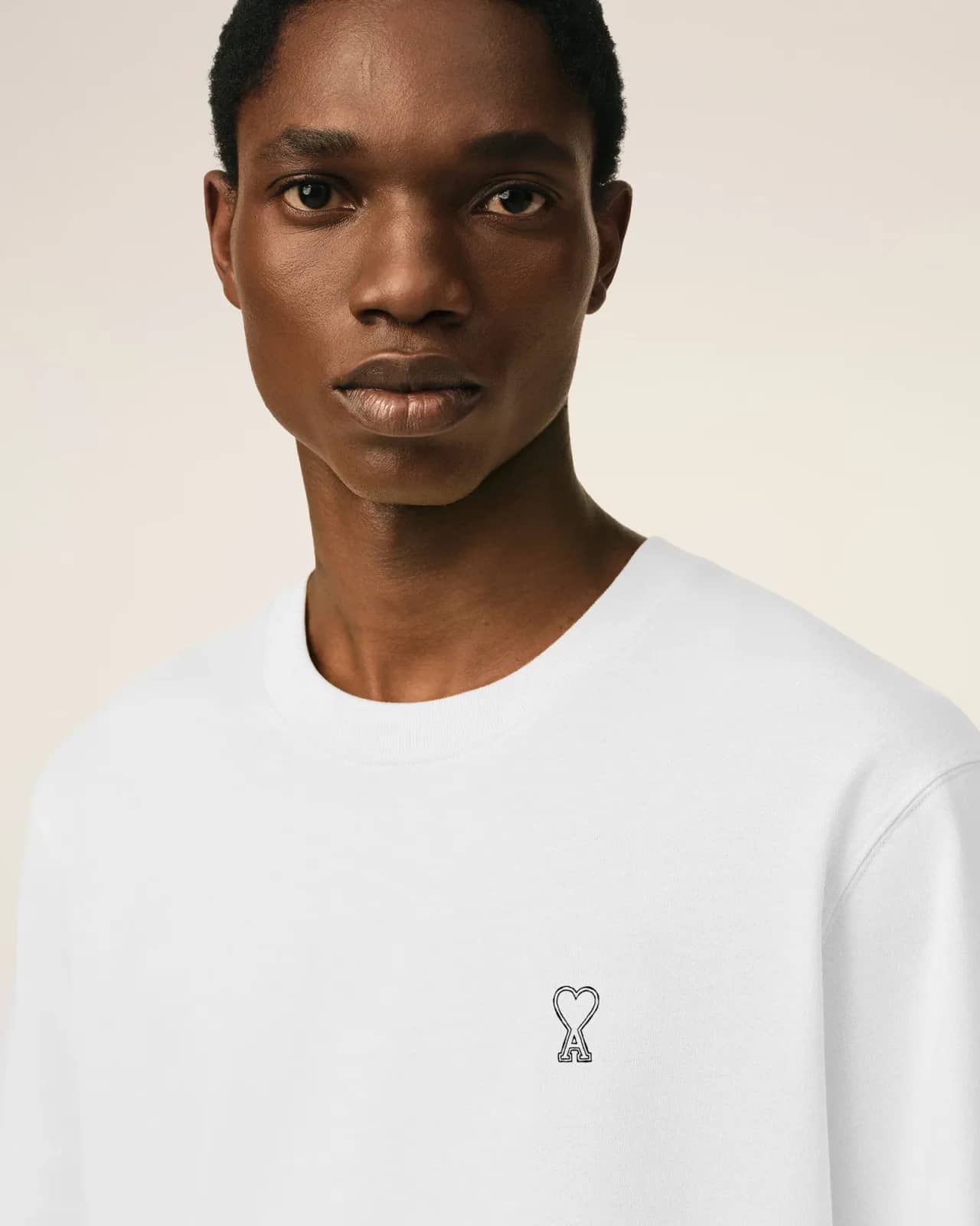 Ami Paris beyaz pamuk t-shirt, detay görünüm