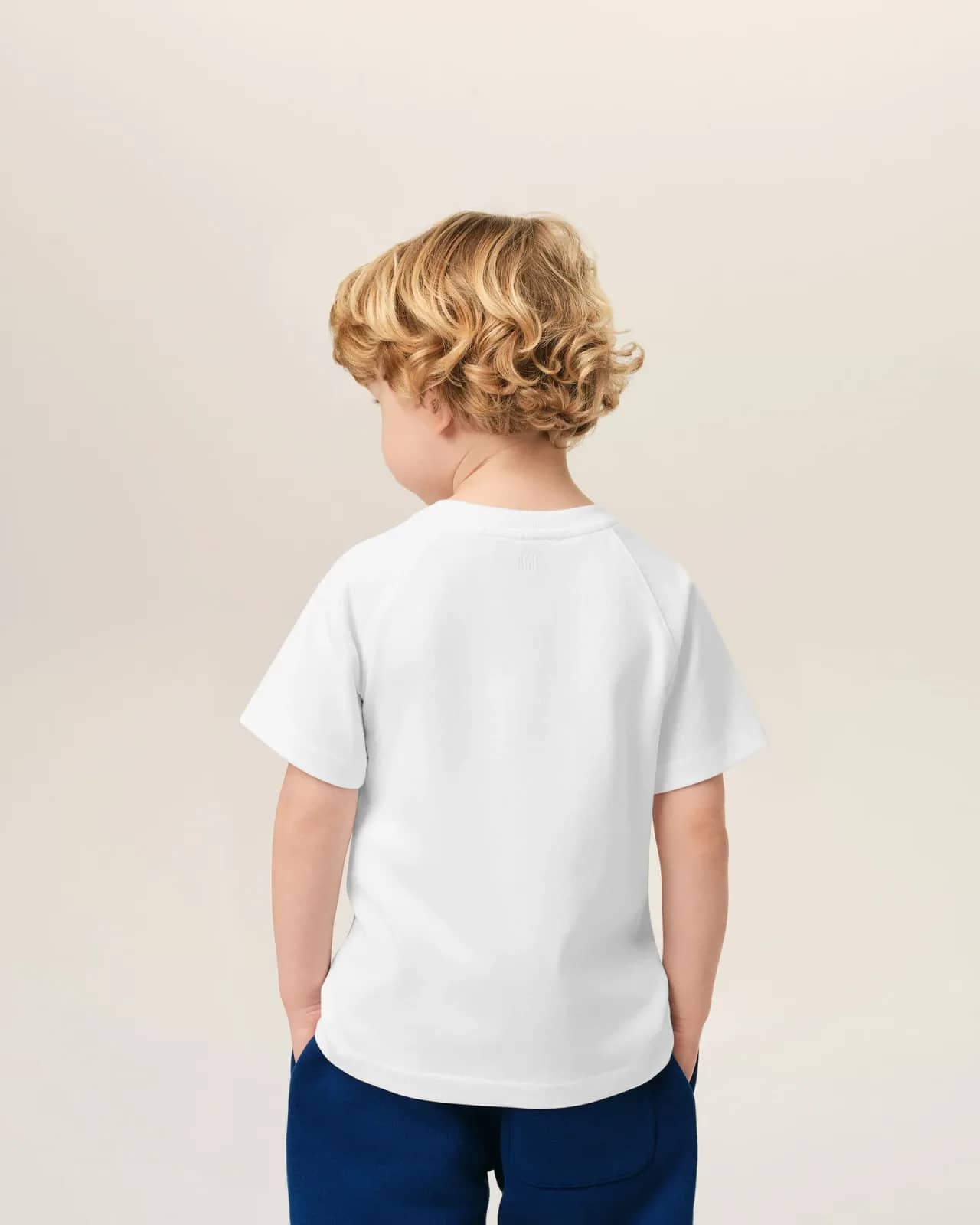 Ami Paris beyaz pamuk t-shirt, detay görünüm