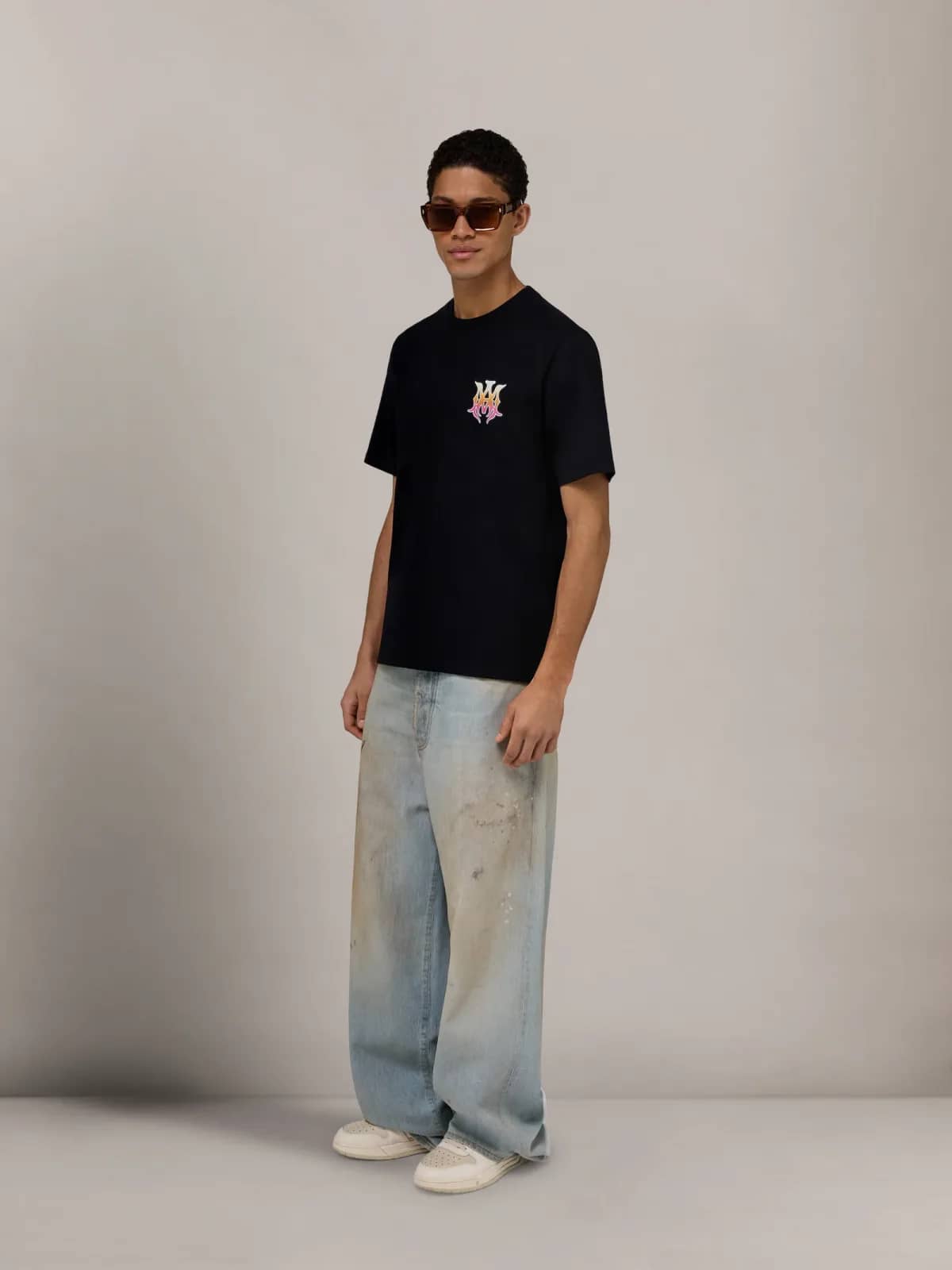 Amiri siyah t-shirt, detay görünüm