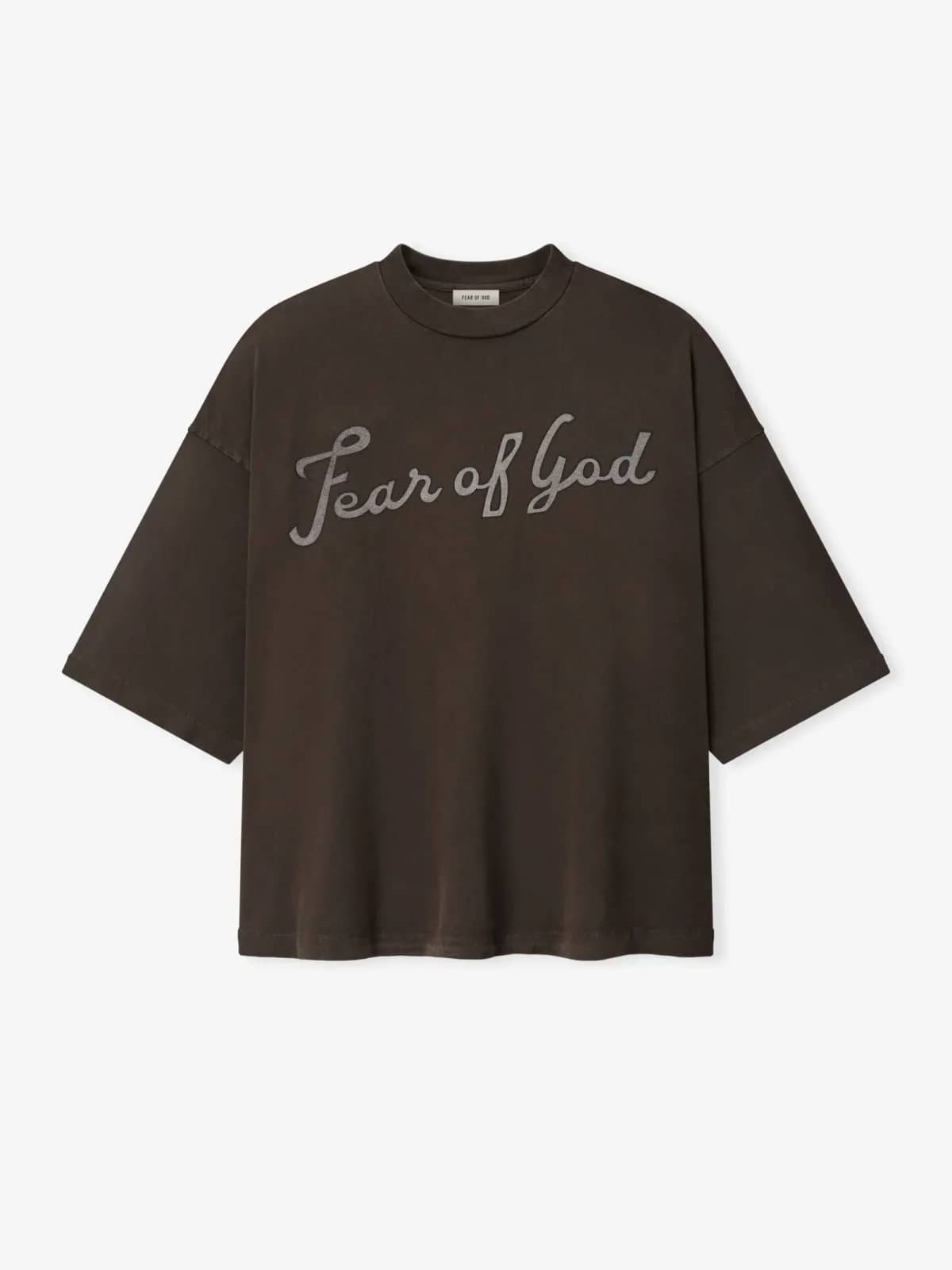 Fear of God kahverengi t-shirt, detay görünüm