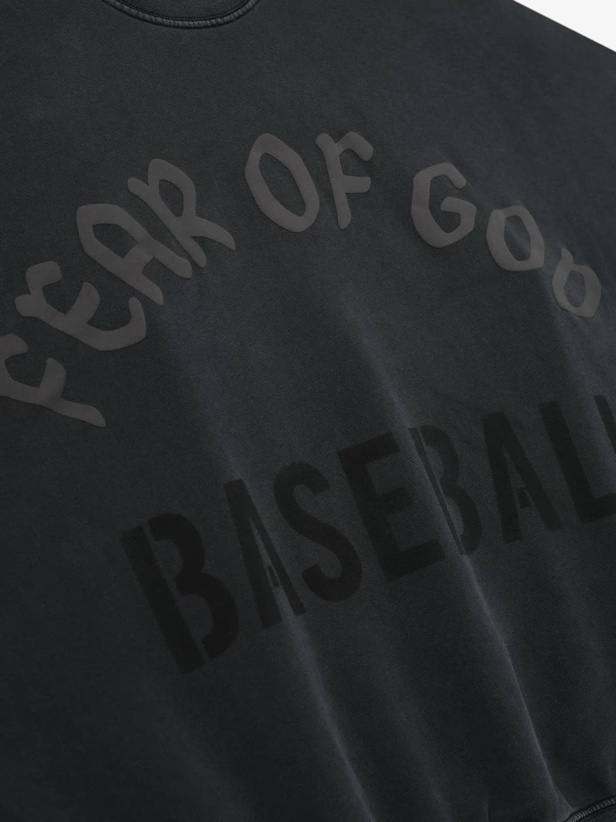 Fear of God siyah sweatshirt, detay görünüm