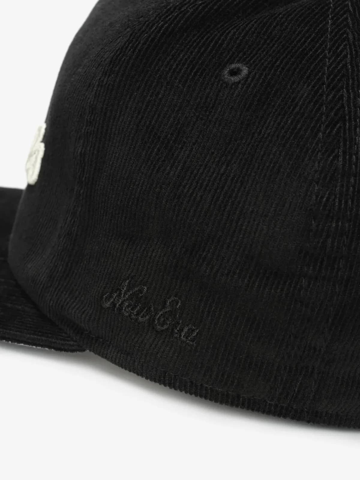 Fear of God siyah şapka, detay görünüm