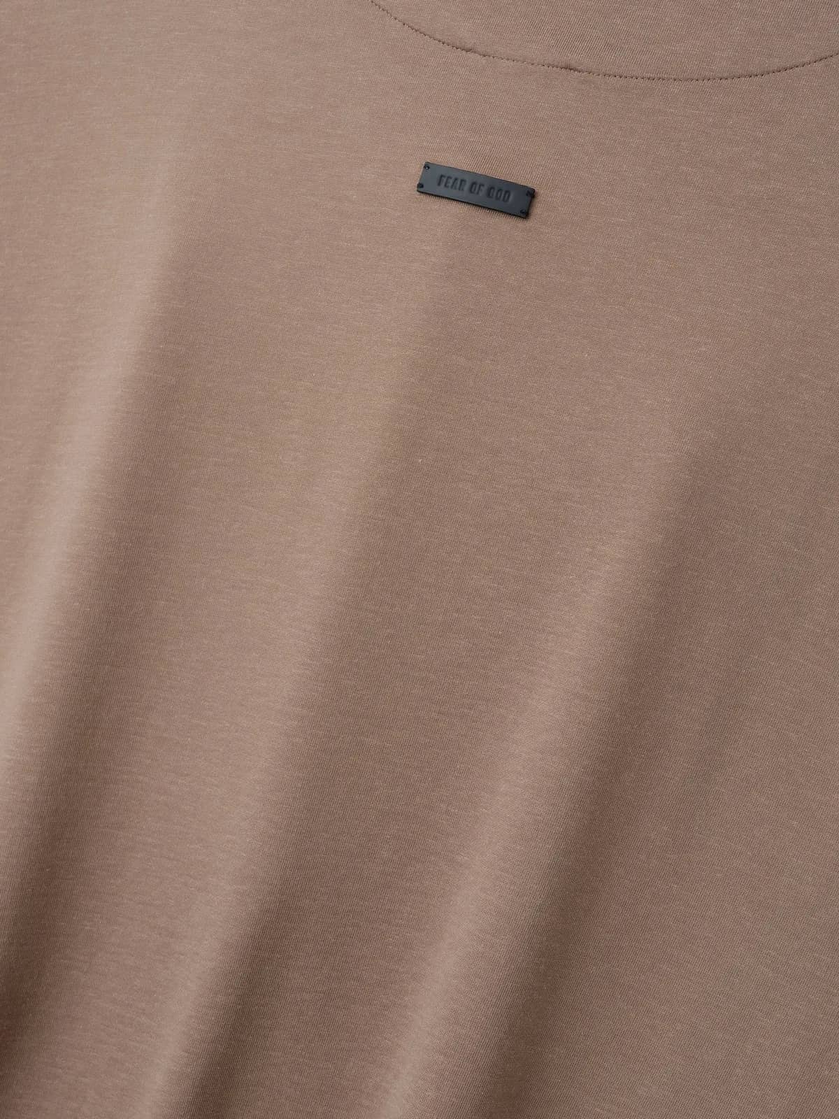 Fear of God bej t-shirt, detay görünüm