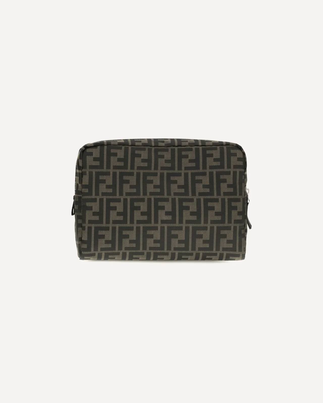 Fendi kahverengi Orta Boy Superlight FF Zucca kumaş makyaj çantası, detay görünüm