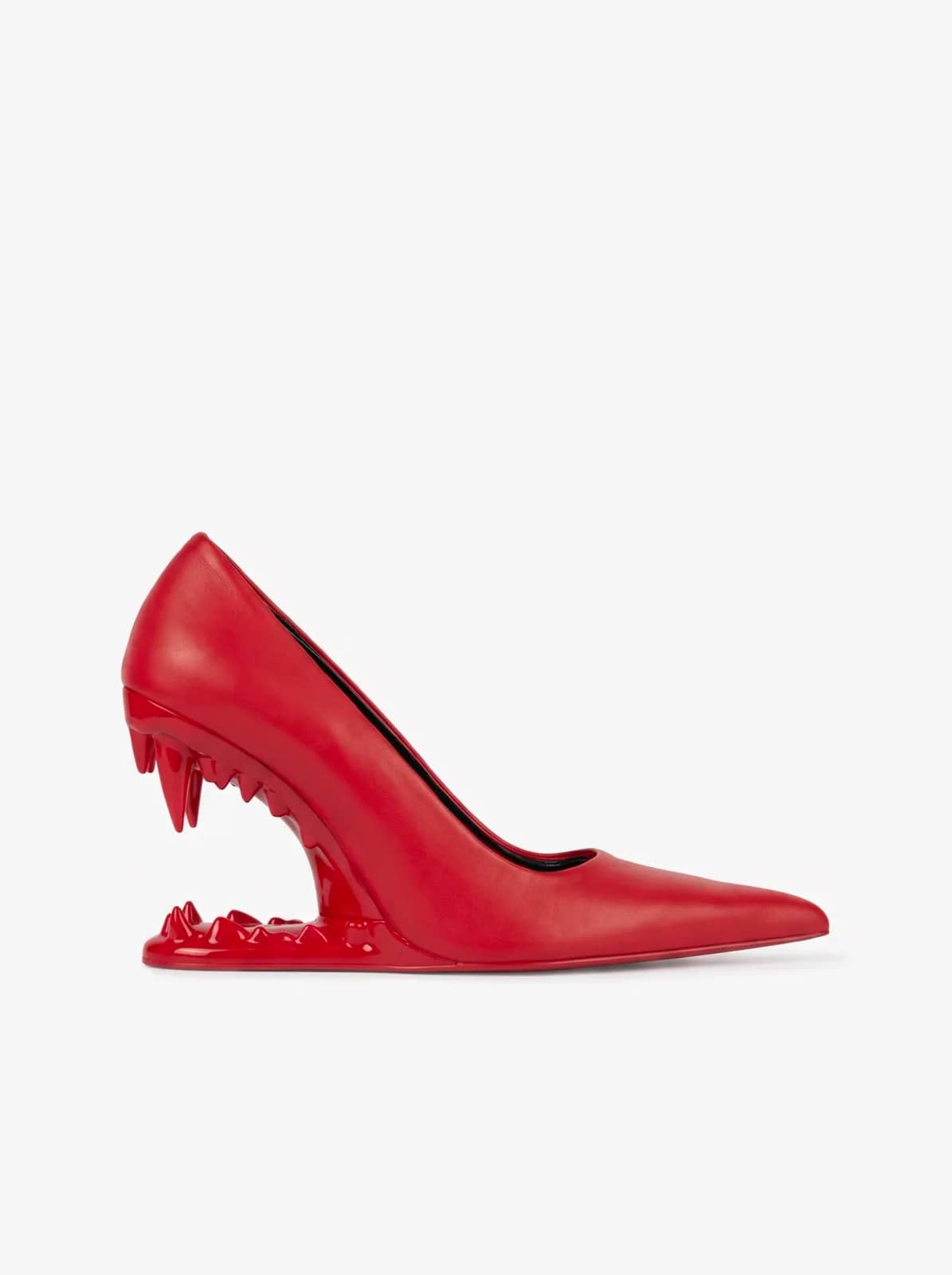 GCDS kırmızı stiletto, yandan görünüm