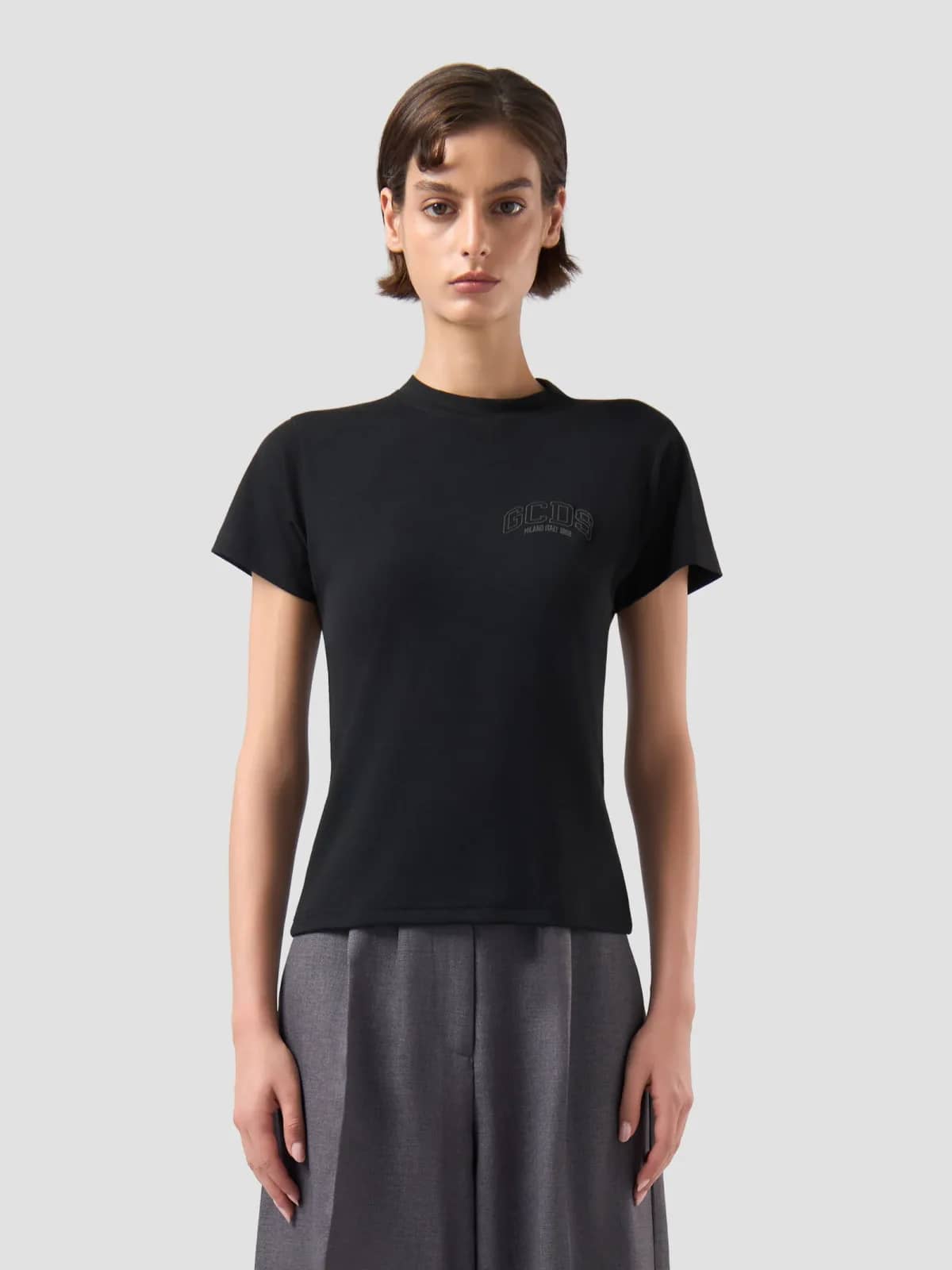 GCDS siyah t-shirt, detay görünüm