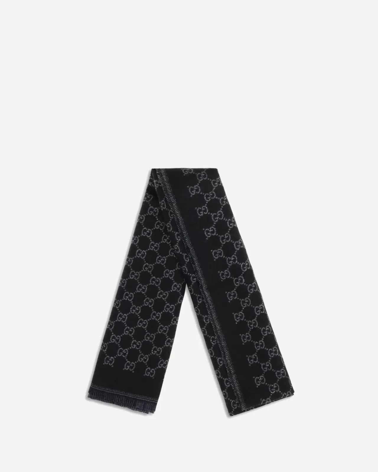 Gucci siyah Miss Stenny GG Monogram yün atkı, detay görünüm