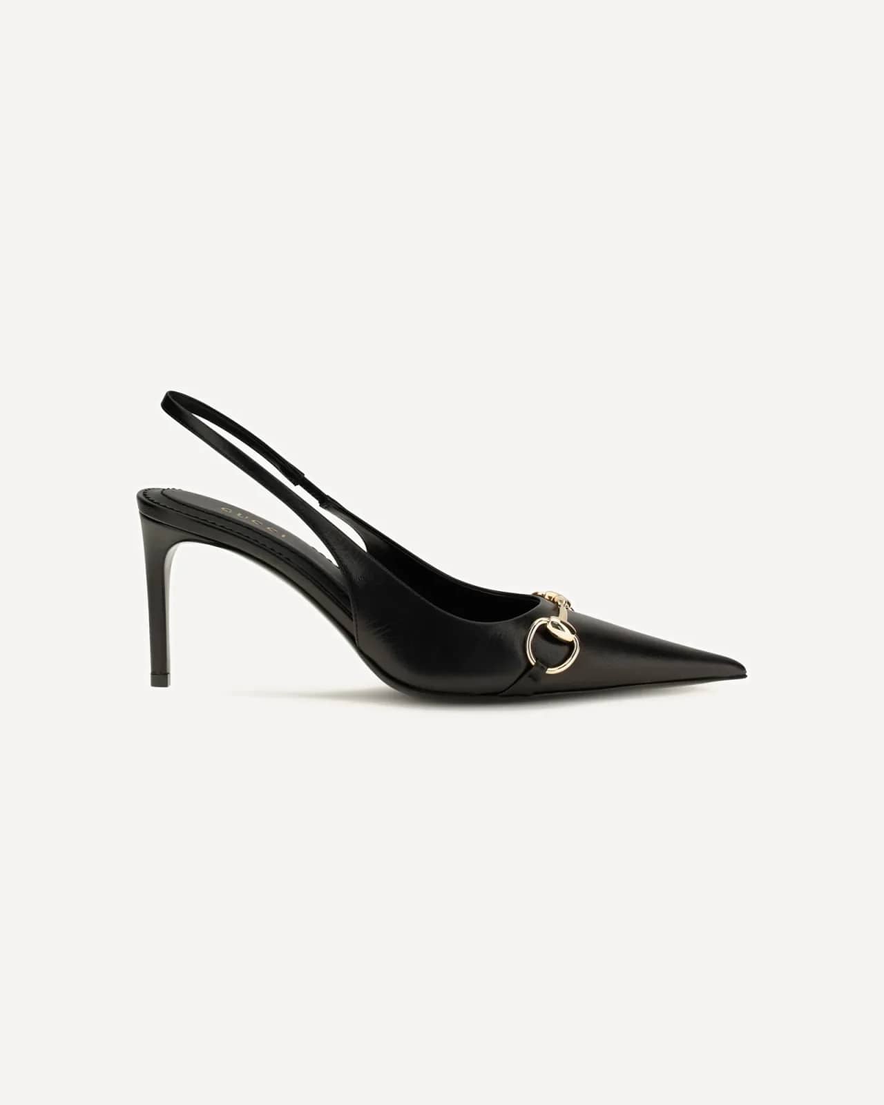 Gucci siyah bantlı slingback stiletto, arkadan çapraz görünüm