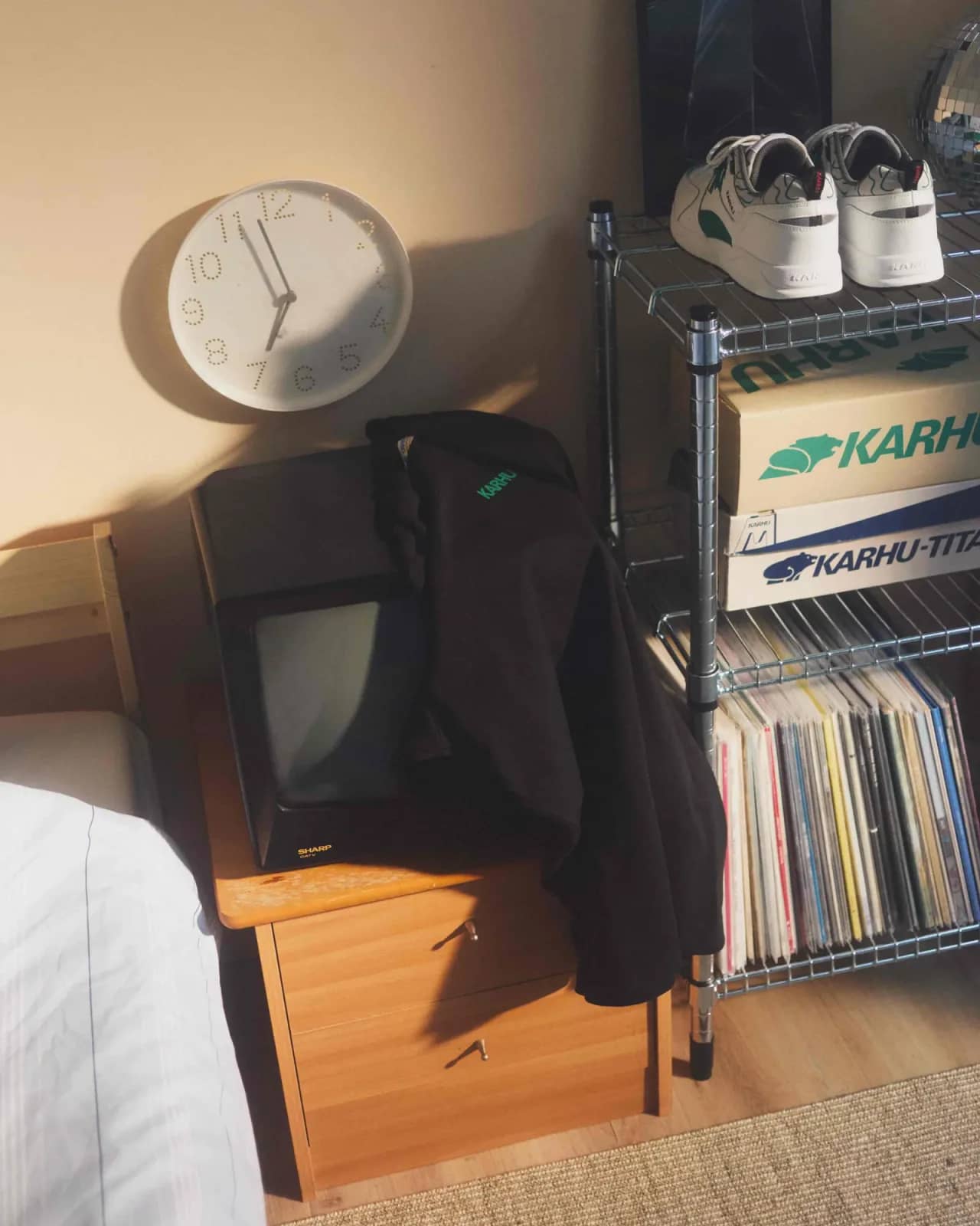 Karhu siyah Fusion Og T–shirt gömlek, detay görünüm