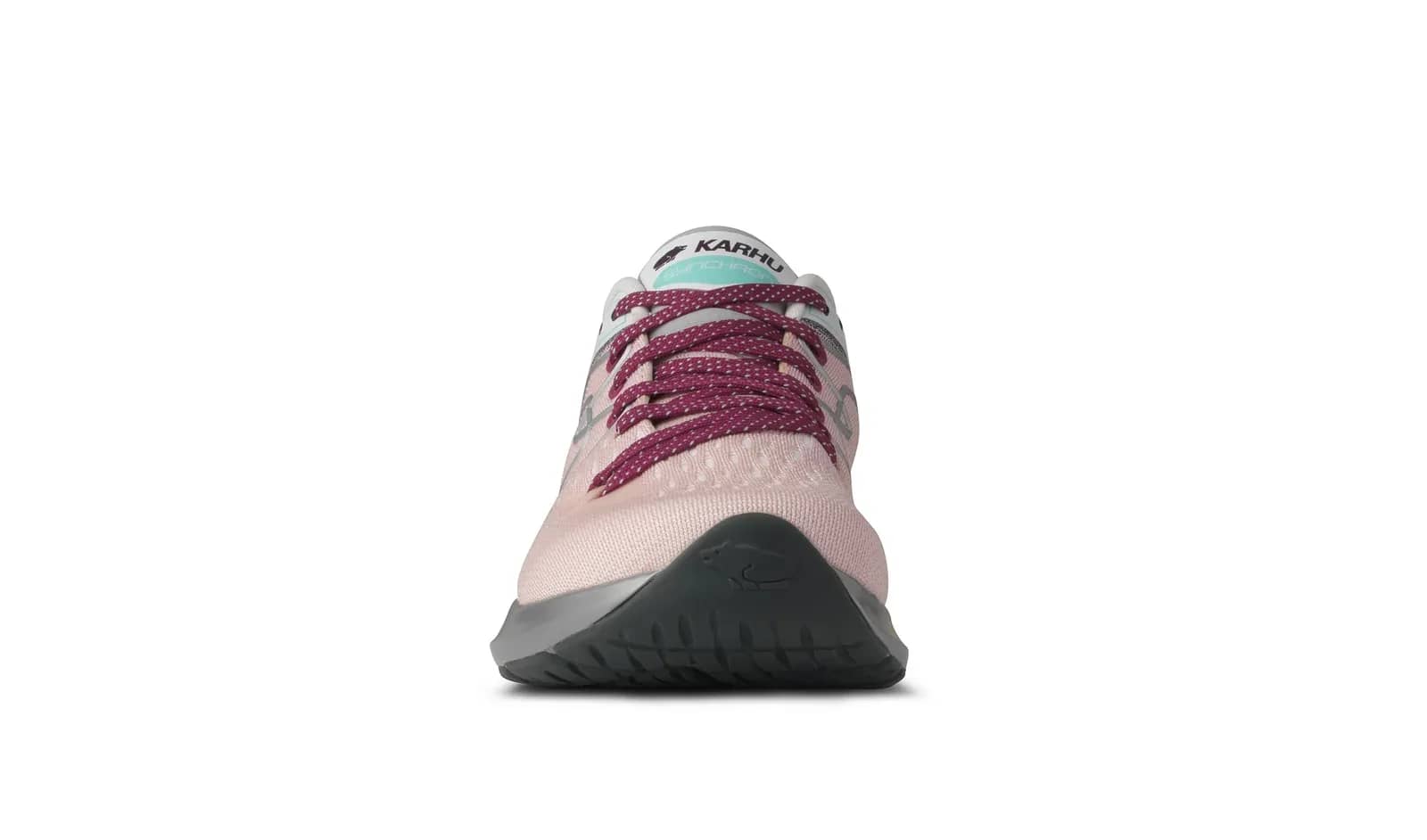 Karhu pembe Women'S Synchron 1.5 runner sneaker, arkadan çapraz görünüm
