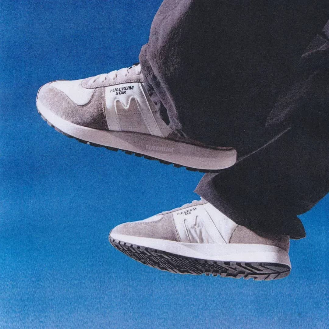 Karhu gri Fulcrum Star sneaker, önden çapraz görünüm