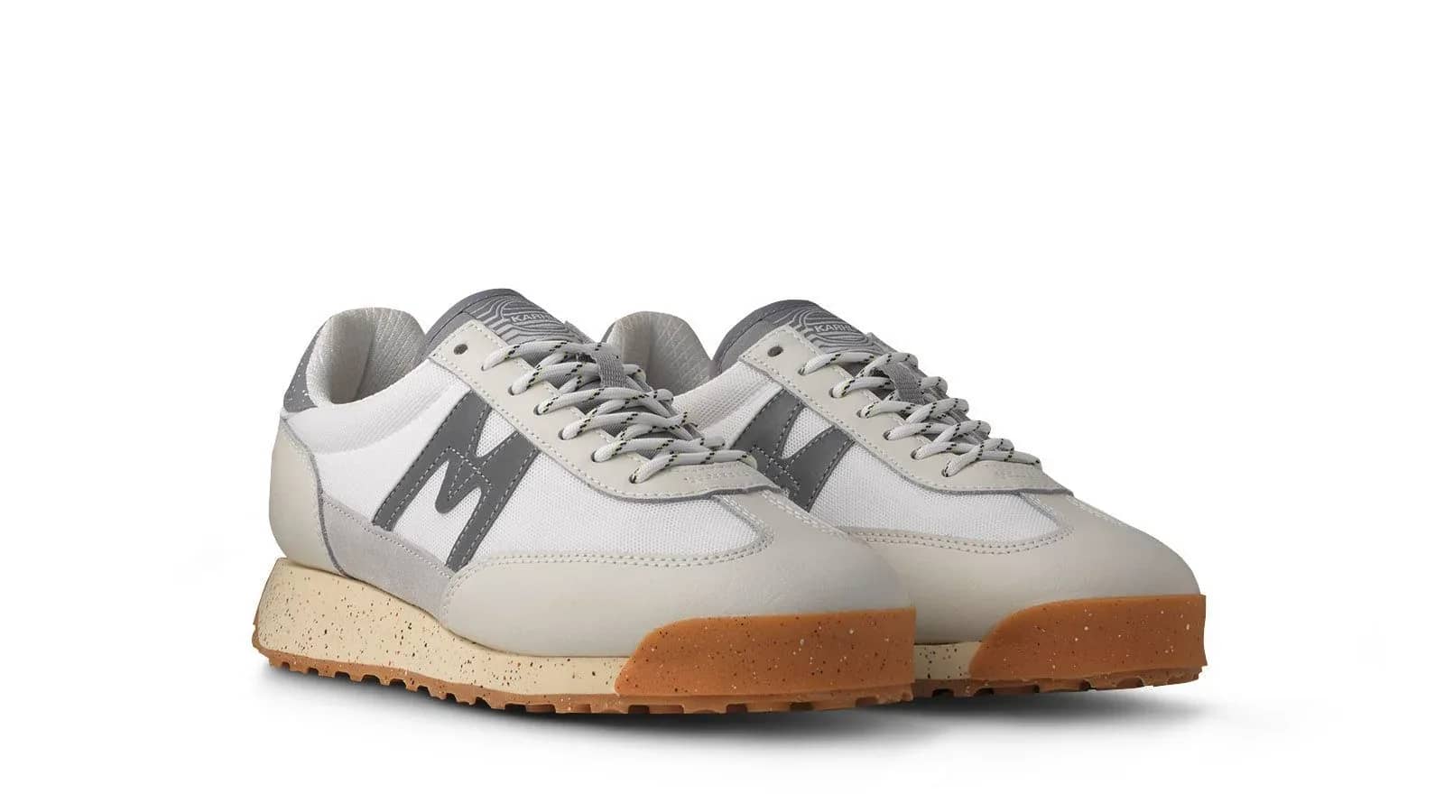 Karhu beyaz Mestari Control "flow State" Pack sneaker, arkadan çapraz görünüm