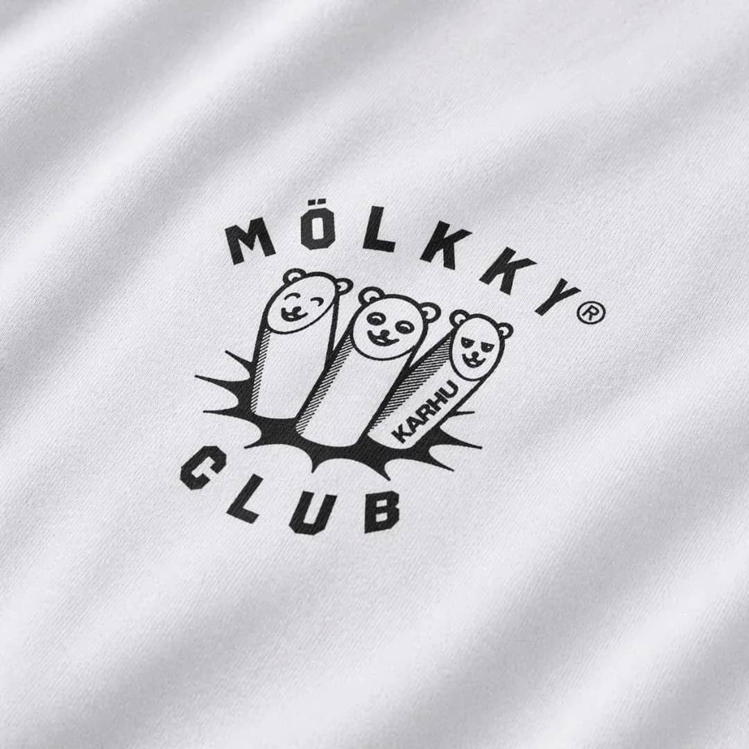 Karhu beyaz "mölkky" Club T–shirt gömlek, detay görünüm