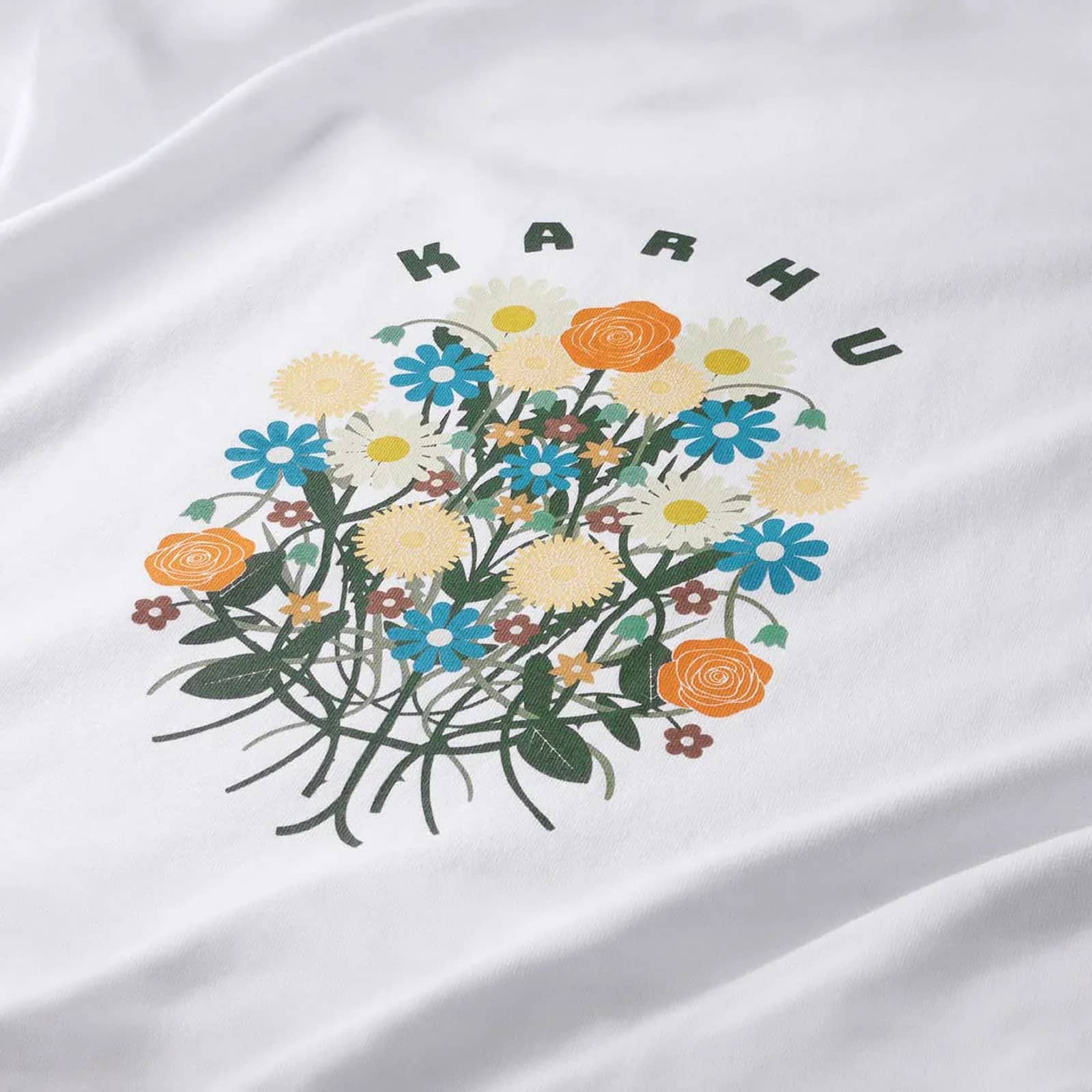 Karhu beyaz Flower Bouquet T–shirt gömlek, detay görünüm