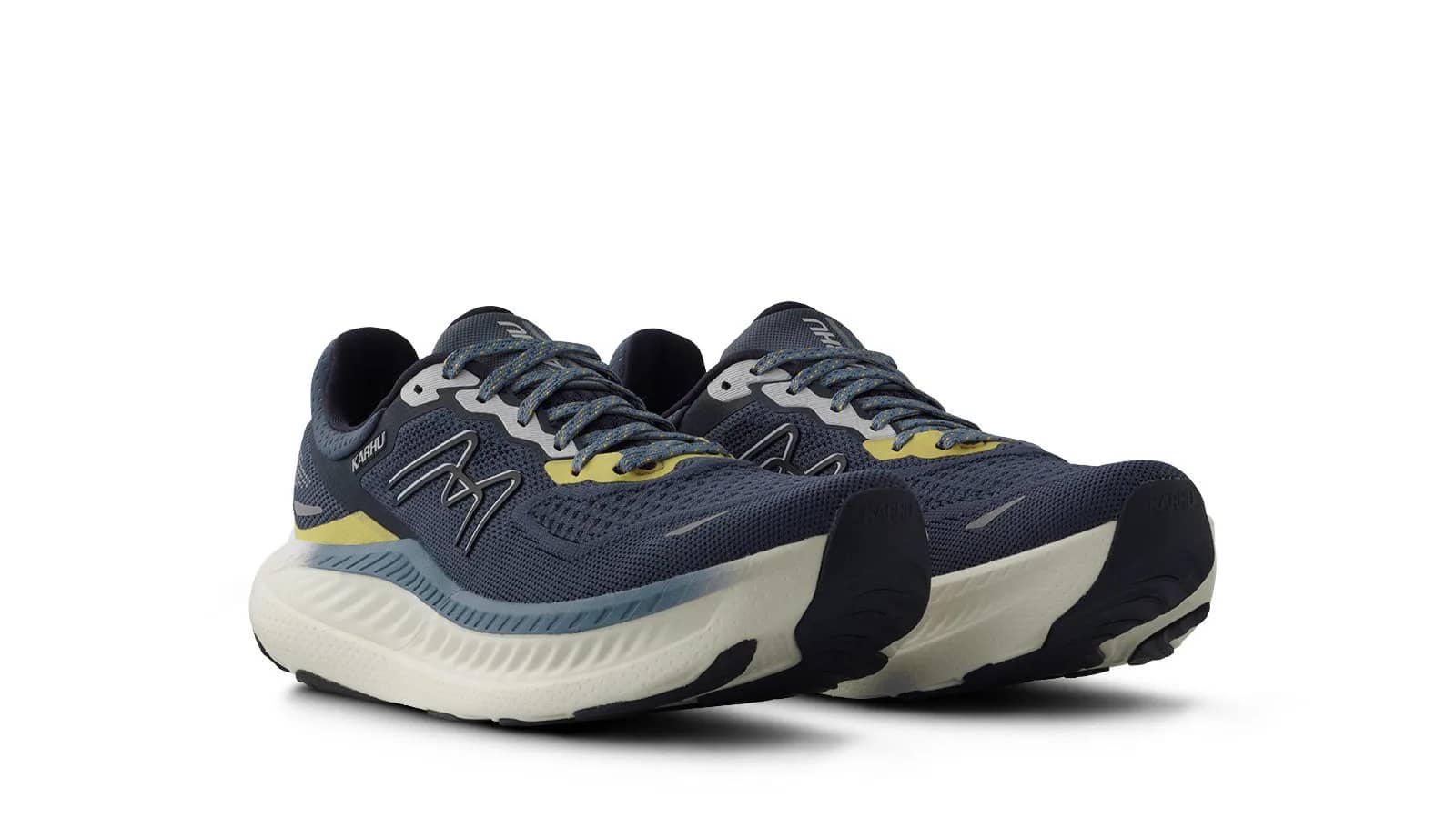 Karhu mavi Men'S Mestari Run 2.0 Hivo runner sneaker, arkadan çapraz görünüm
