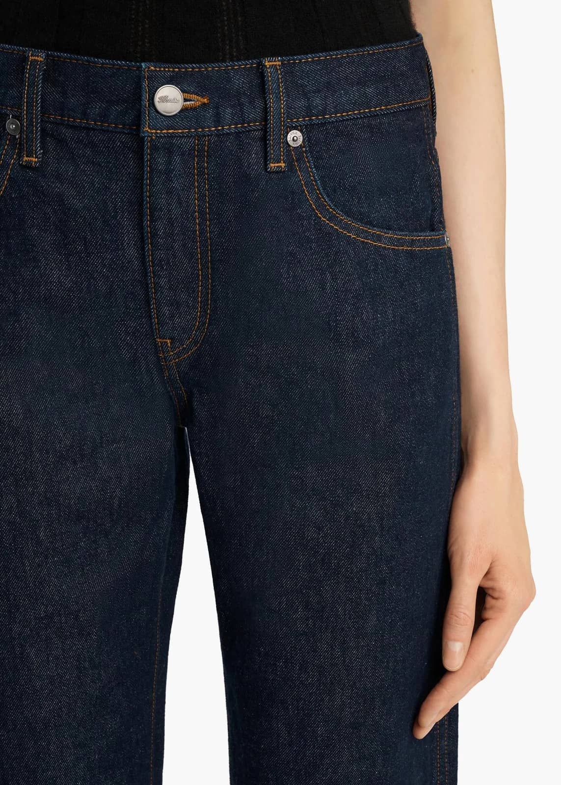 Khaite mavi jean pantolon, detay görünüm
