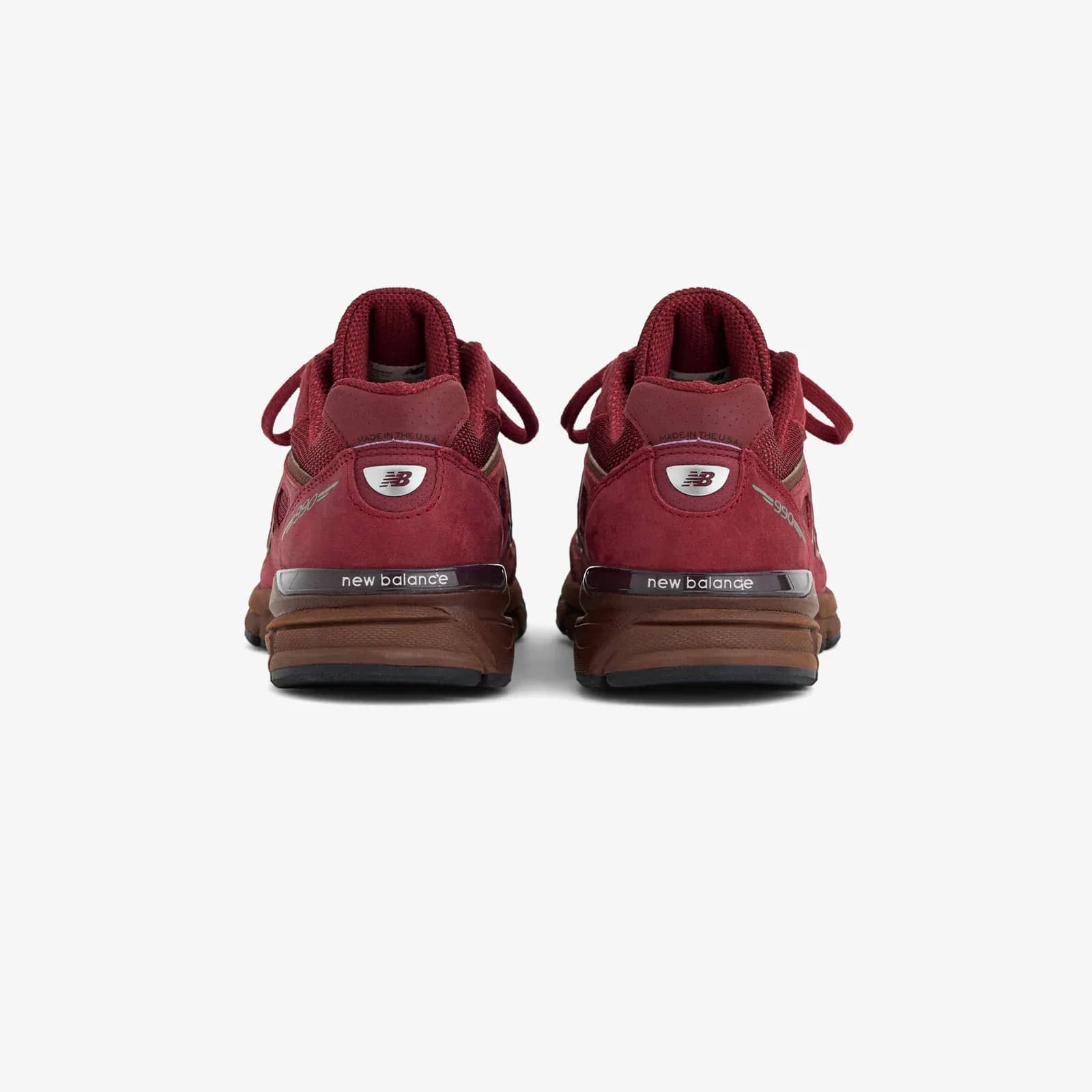 New Balance bordo Made in USA 990v4 sneaker, arkadan çapraz görünüm