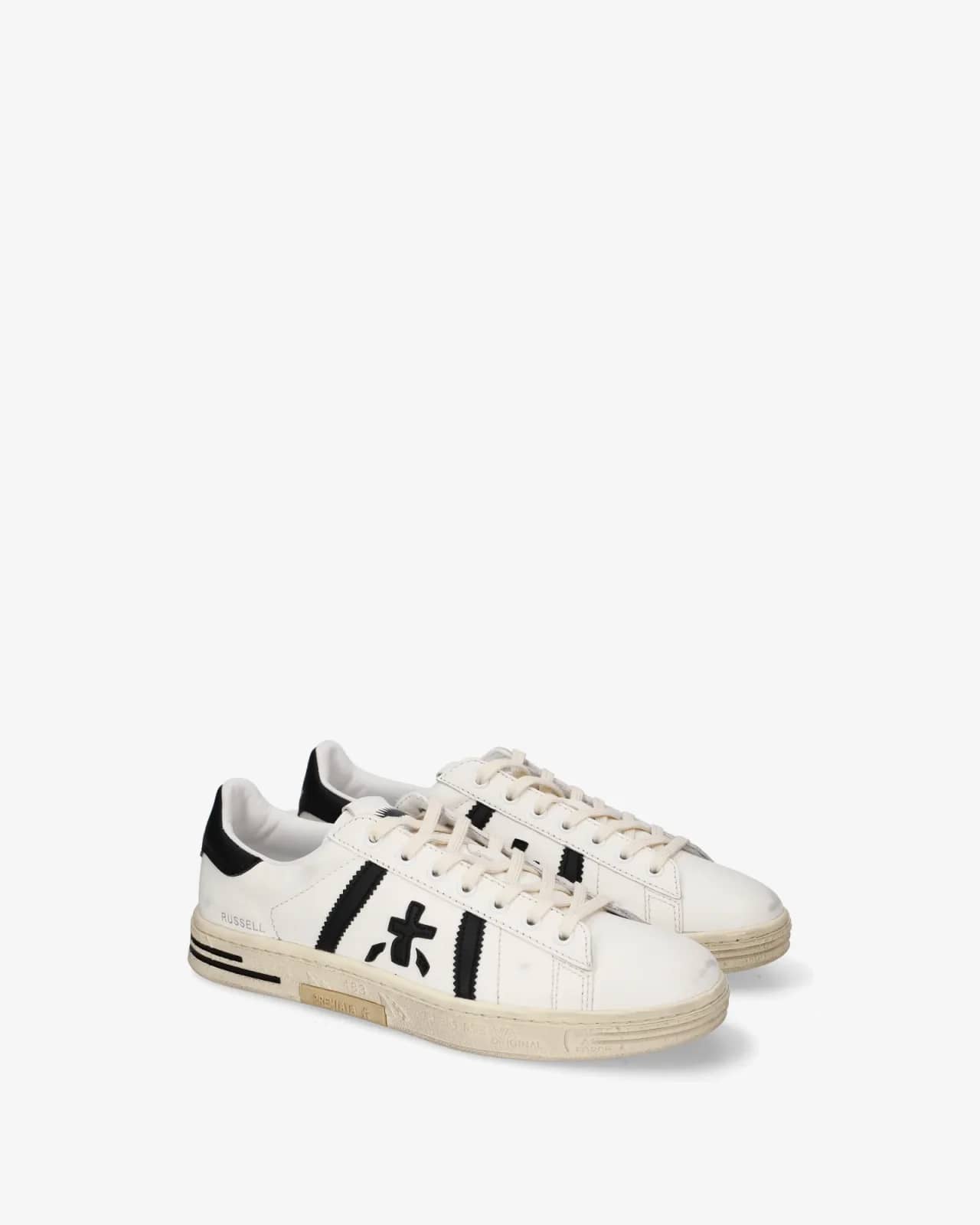 Premiata beyaz Russell sneaker, önden çapraz görünüm