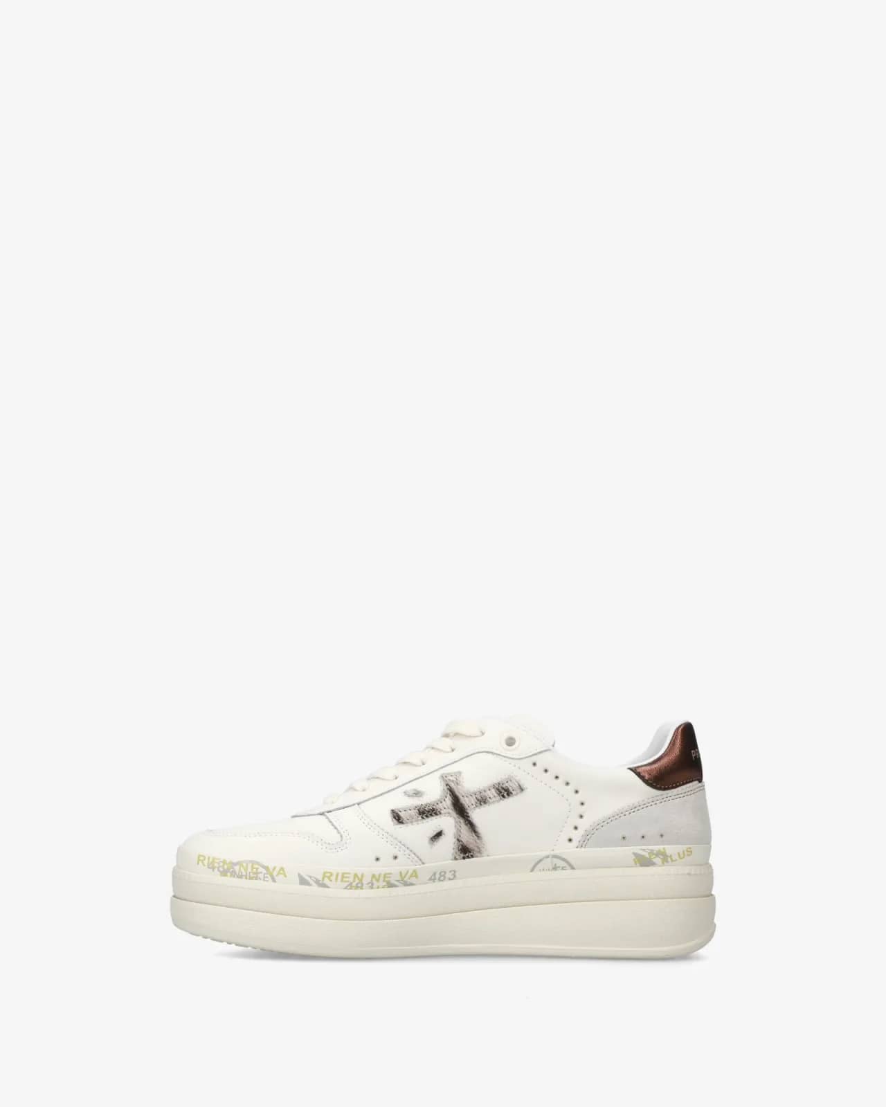Premiata beyaz Micol sneaker, arkadan çapraz görünüm