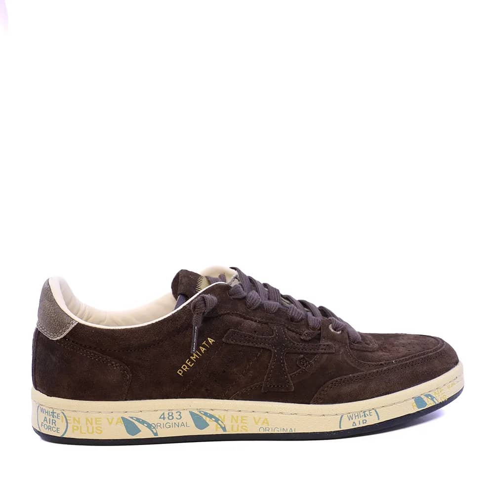 Premiata BSKT Clay kahverengi süet sneaker, yandan görünüm